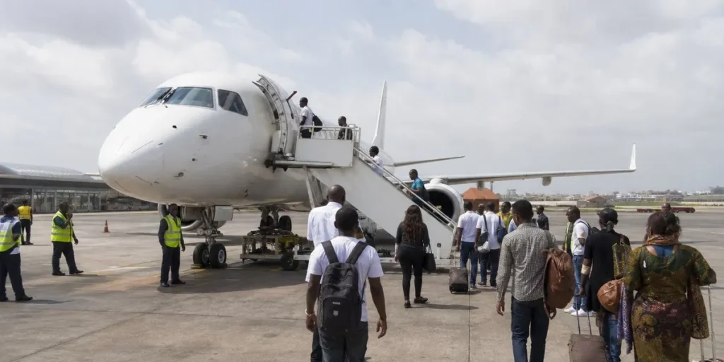 Africa World Airlines unveils first Embraer E190 in Ghana